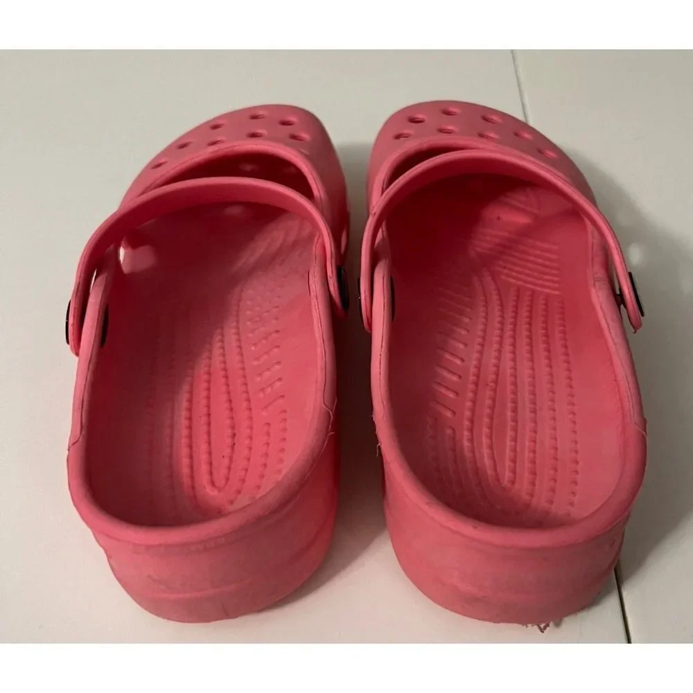 Crocs‎ | Women's Pink Slides Mules Sz 7